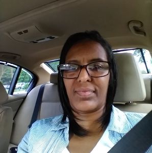 Meet your Posher, Monique